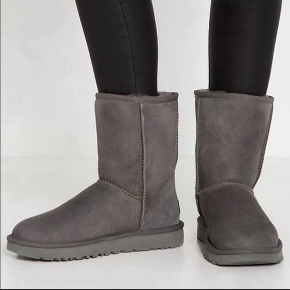 UGG Classic short II winter boots grey 7